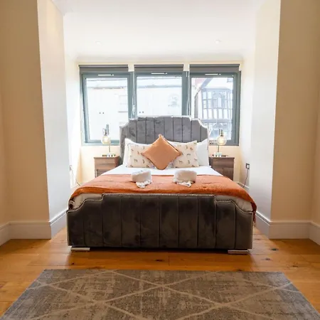 Vibrant Old 2br - Full Kitchen Wifi Apartment Bristol