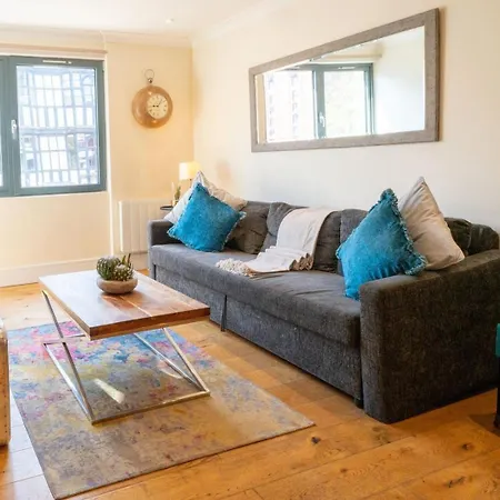 Apartment Vibrant Old 2br - Full Kitchen Wifi *
