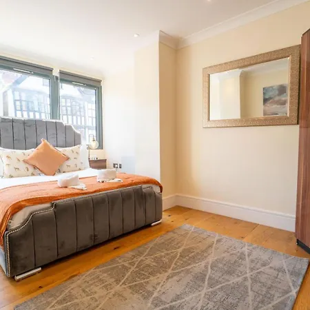 Apartment Vibrant Old 2br - Full Kitchen Wifi *
